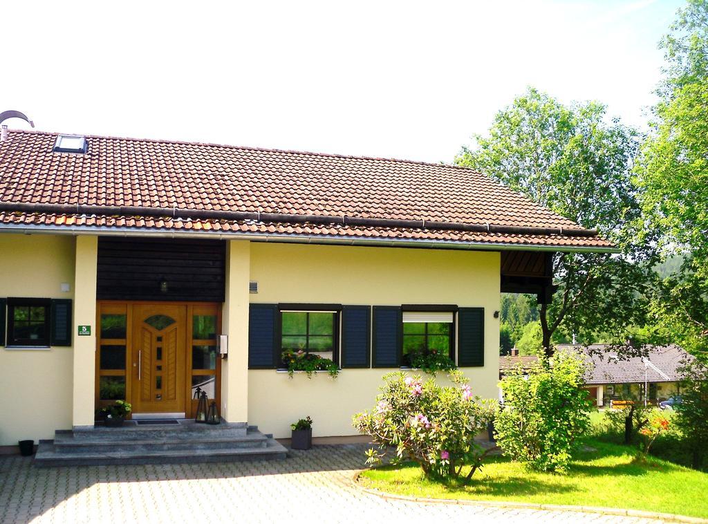 Ferienwohnung Im Landhaus Am Nationalpark Ludwigsthal المظهر الخارجي الصورة